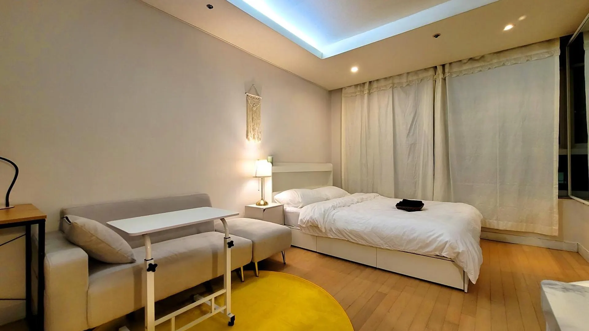 A Comfortable Gangnam House In The City Center-1302 Soul 0*,  Jižní Korea